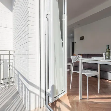 Algaba Huelva Alto Apartman *